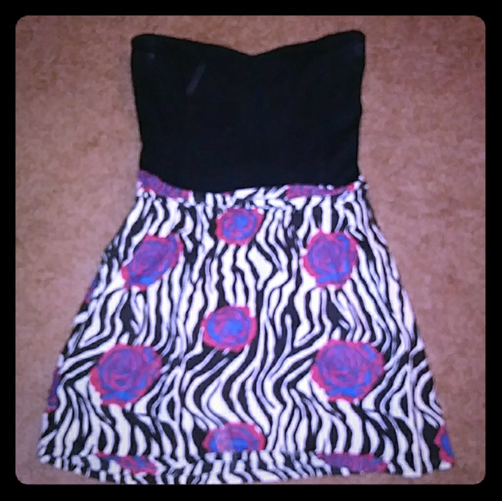 80s inspired tube dress